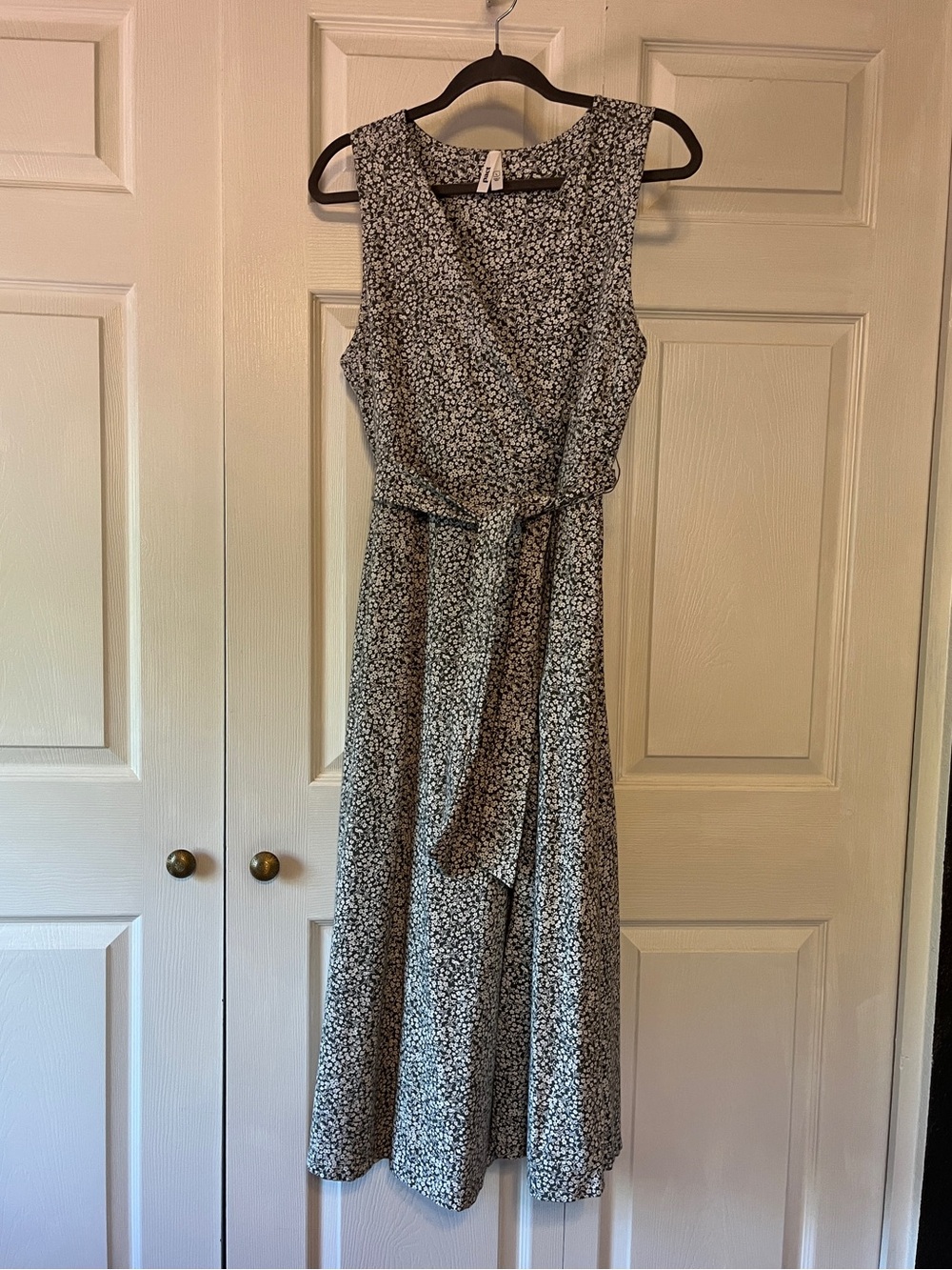 New Pact organic fit & flare easy V-neck dress size large